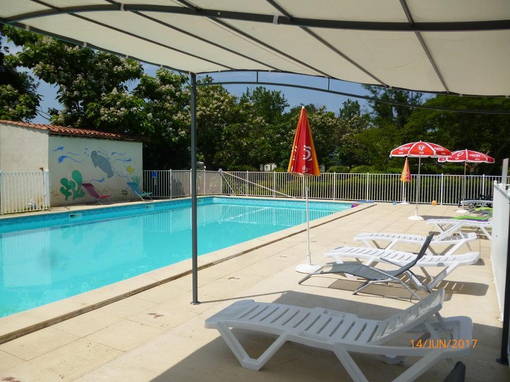 Camping Le Mouliat Moncrabeau Exterior foto