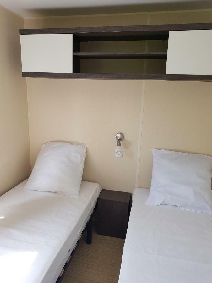 Camping Le Mouliat Moncrabeau Exterior foto