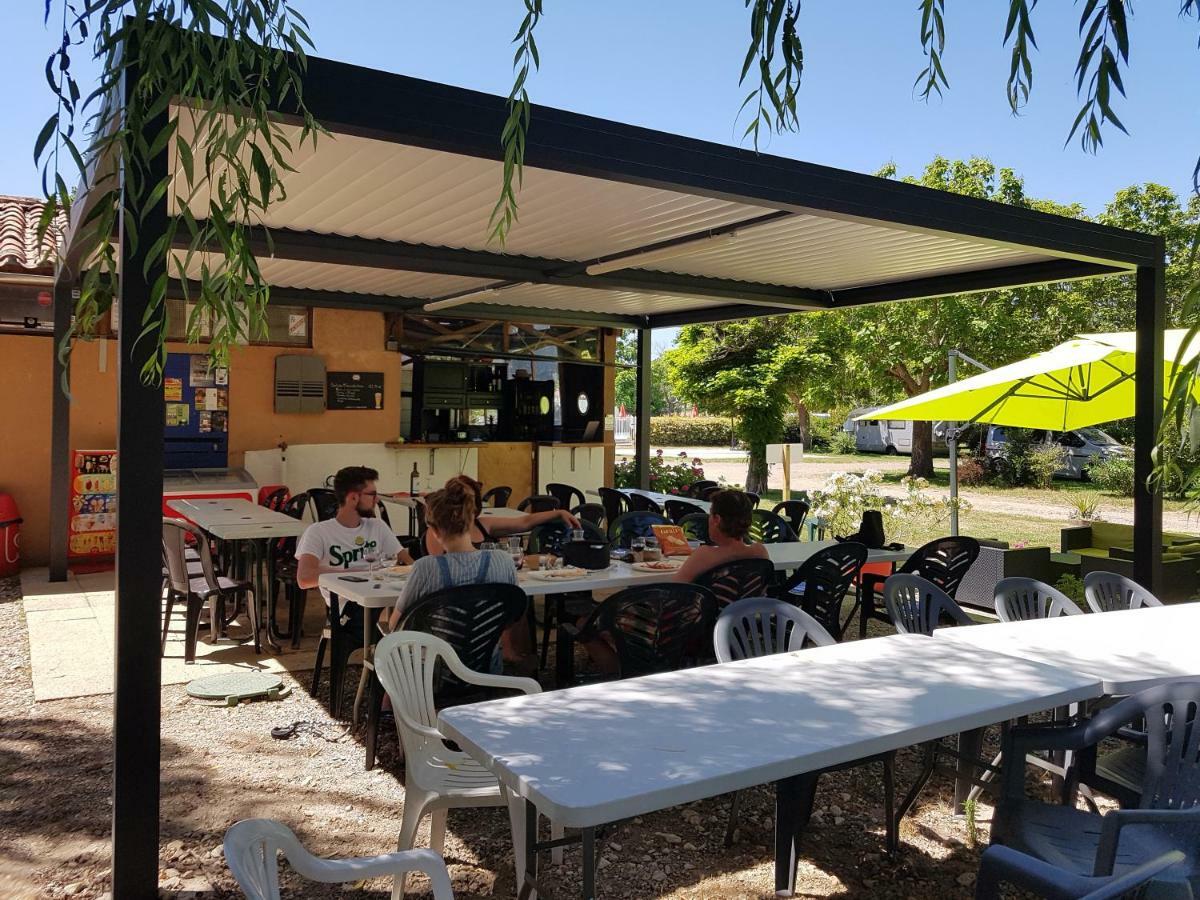 Camping Le Mouliat Moncrabeau Exterior foto